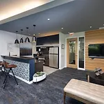Loop Studio W Gym Pool Lounge 1 Block From L Chi-694