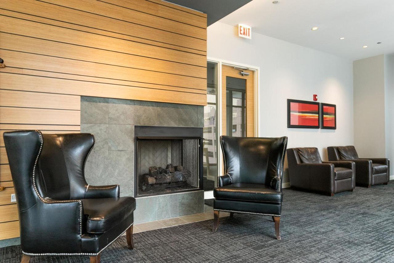 Apartment Loop W Gym Pool Lounge 1 Block From L Chi-694 *